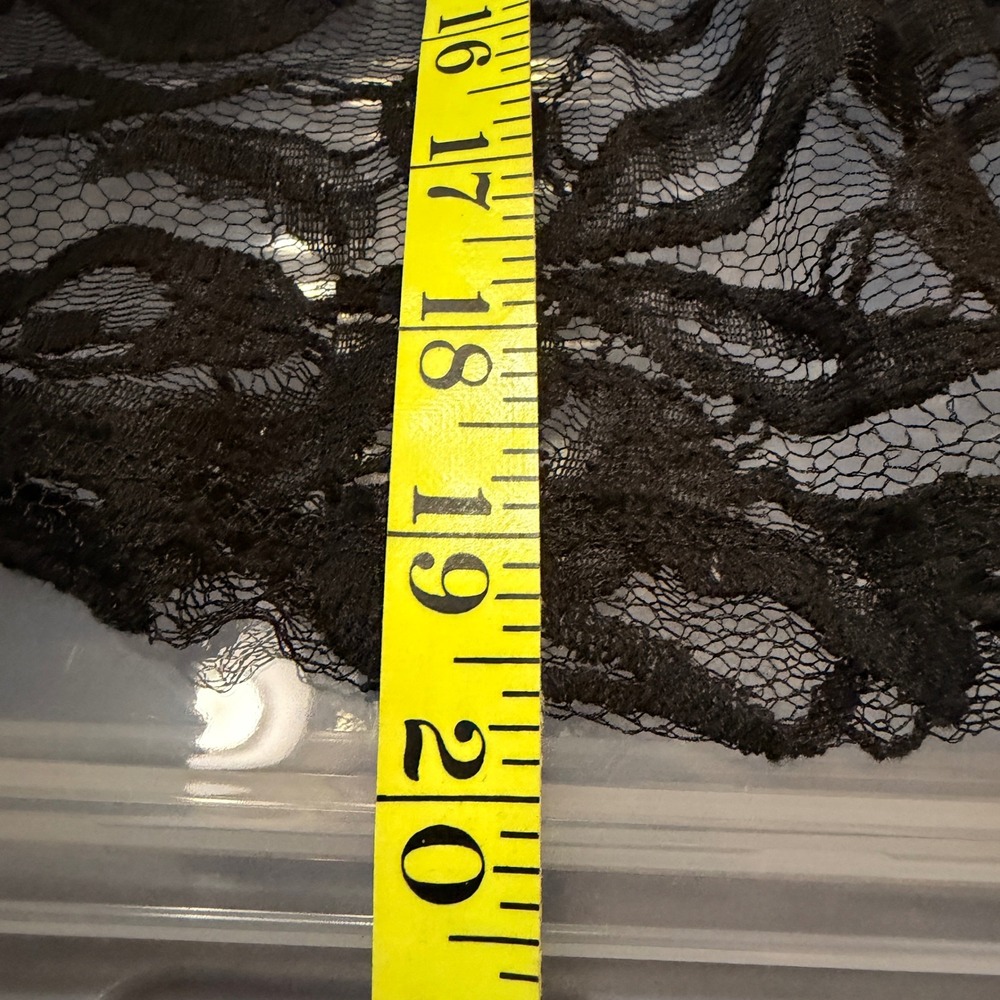 ISSI Lace Tank Top Womens Small Black Gothic Boho Sheer V-Neck Pom Pom Trim - Picture 13 of 13